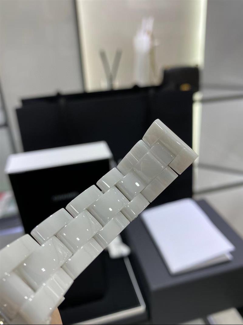 202457162323379 1650